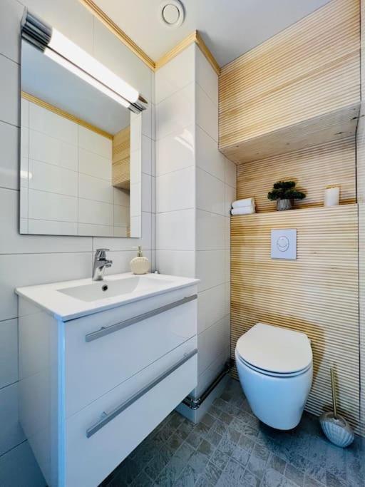 Spacious City Center Apt - Sauna - Self Check In Rovaniemi Buitenkant foto